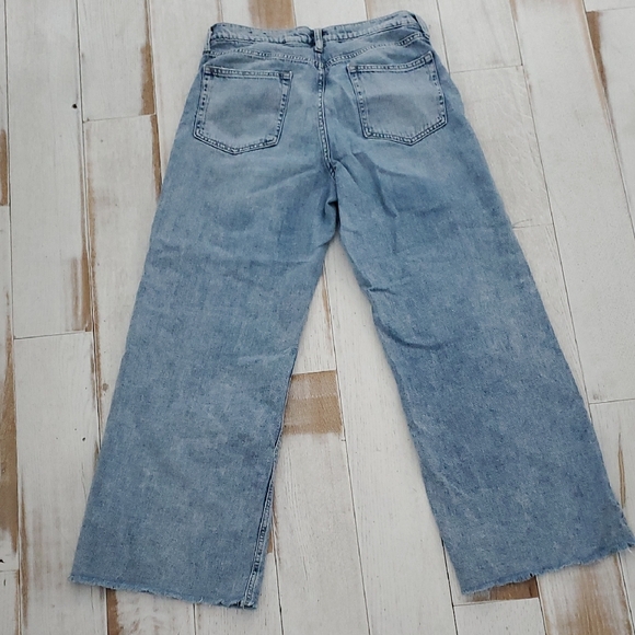 GAP Denim Wide-Leg Jeans - Picture 3 of 3